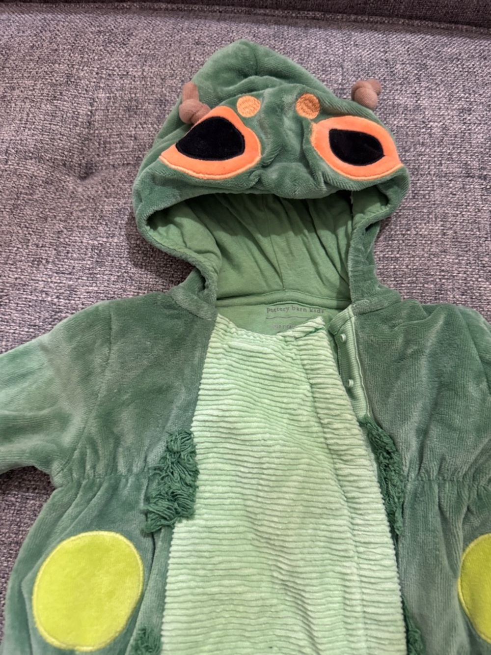 Pottery barn baby caterpillar bunting costume size 0-6 months - Picture 2 of 7